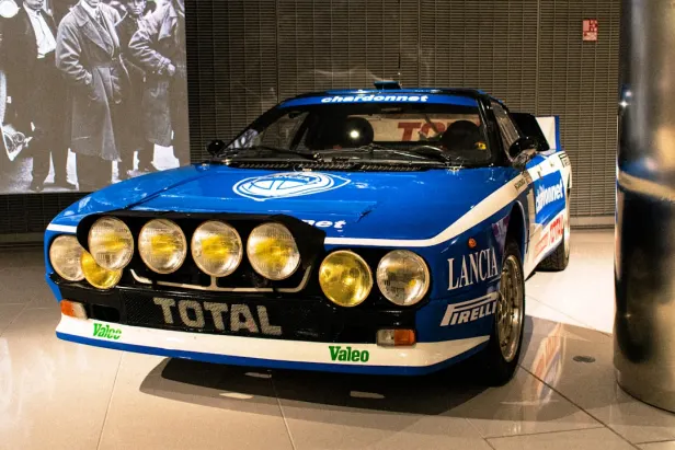 Elroyale Kaszinó Android/iOS Alkalmazás